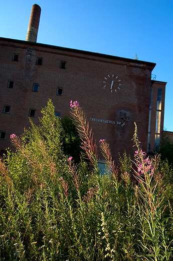 Fredriksbergs pappersbruk. Fredriksberg, Dalarna. April 2006.
